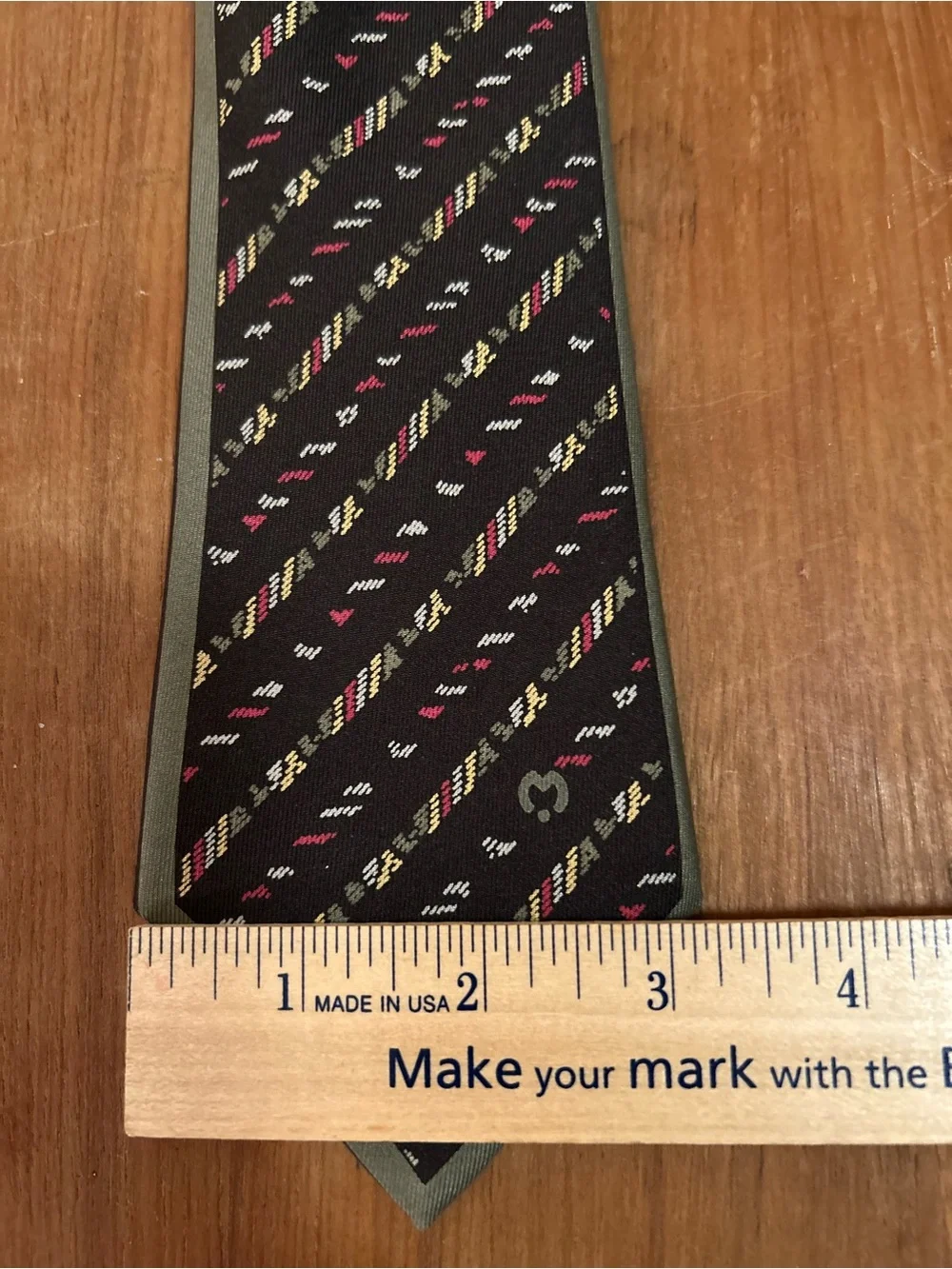 Classic & Retro Mila Schon 100% Silk Italian Designer Geometric Tie
